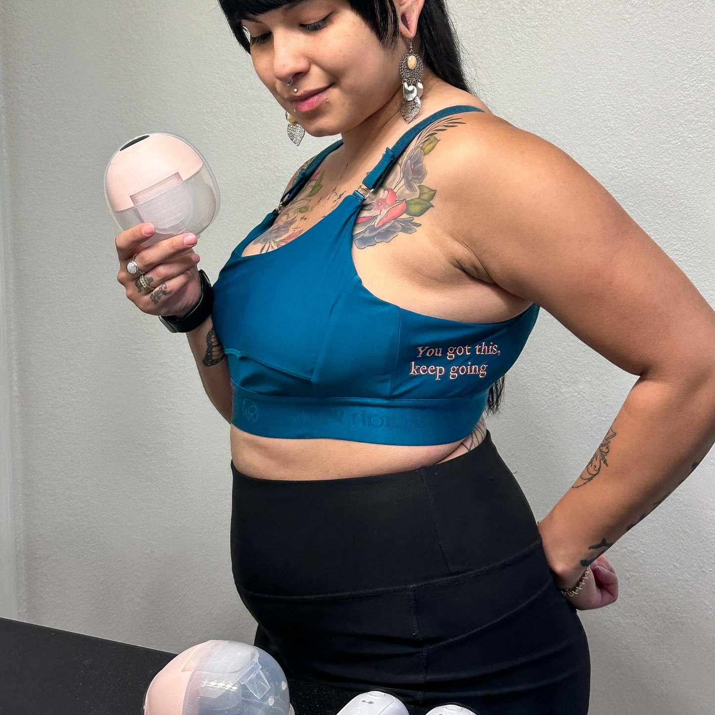 Hands Free Pumping Journey Bra - Bold