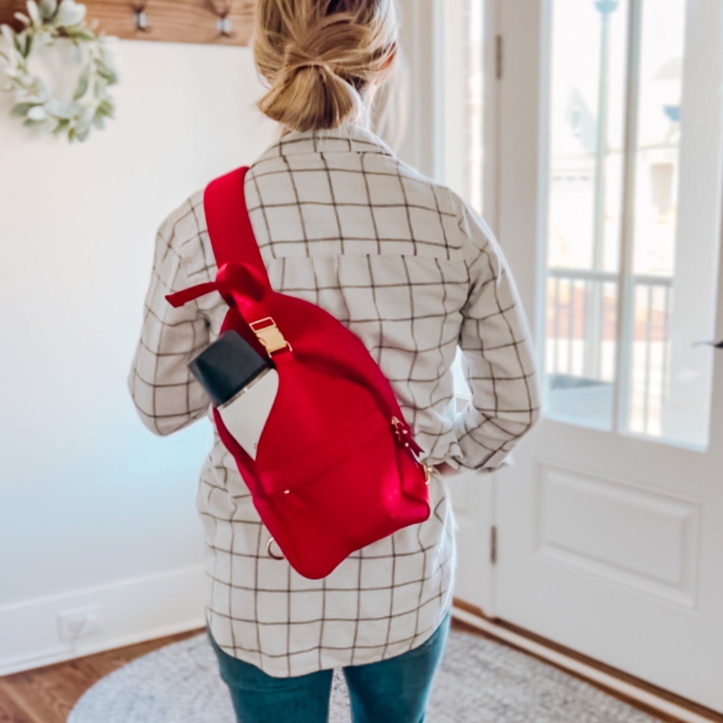 Allie Sling Pump Bag – Neoprene Crossbody with Insulated Pocket, Water Bottle Holder & Hands-Free Fit – Fits Wearable & Portable Pumps