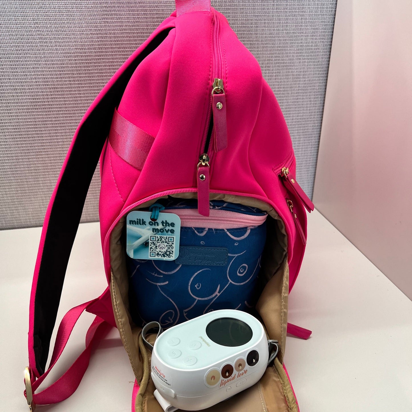 Fiona Breast Pump Backpack – Neoprene, Machine Washable Bag with Insulated Storage, Laptop Sleeve & Straps – Hands-Free for Work & Travel